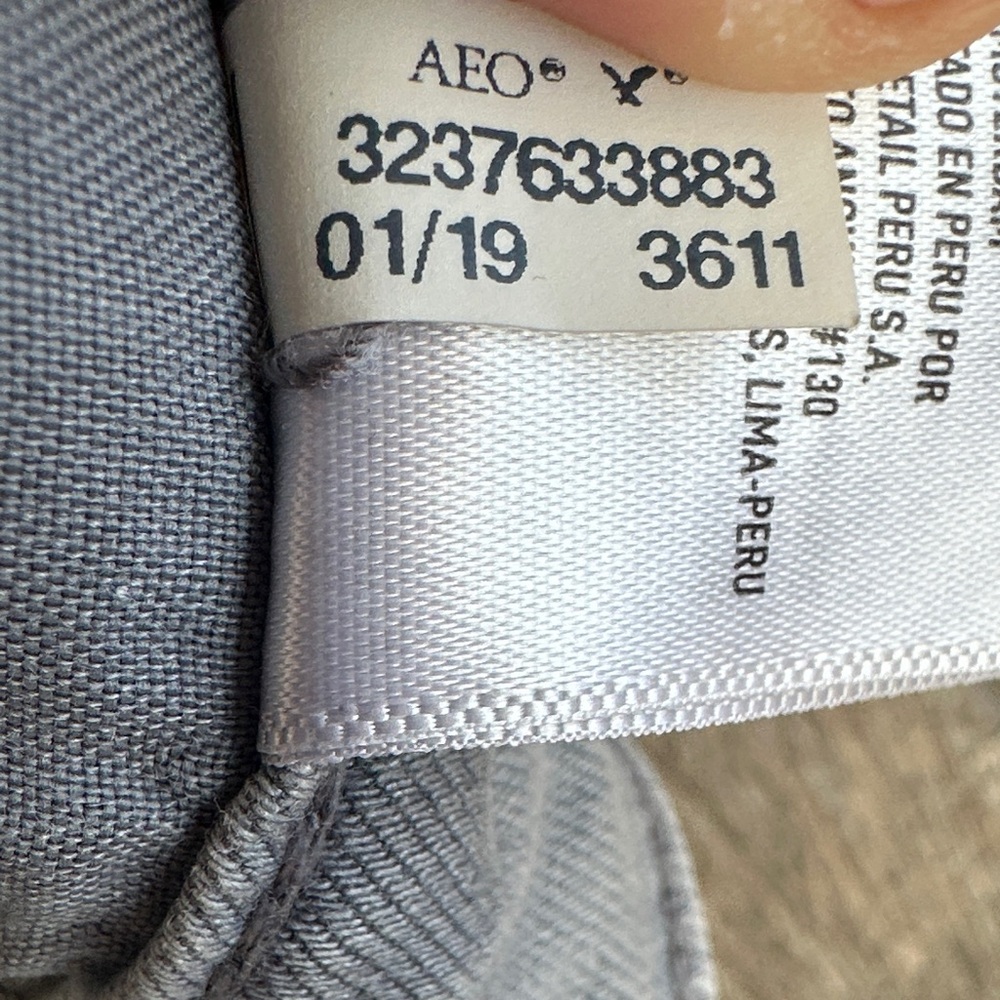 American Eagle Gray Forward Seam Skinny Jeans High Waisted Stretch Size 4 - Picture 4 of 11